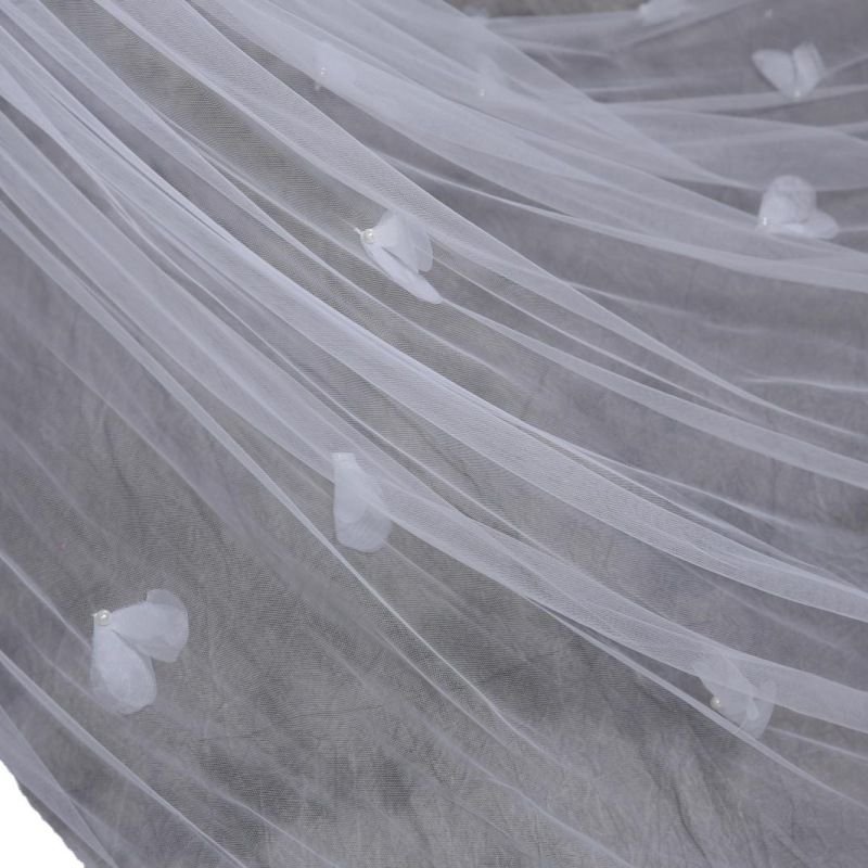 Fashionable And Beautiful Bride Long Trailing Petal Floral Veil