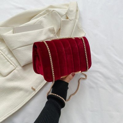 Fashionable And Elegant Velvet Solid Color Chain Shoulder Bag