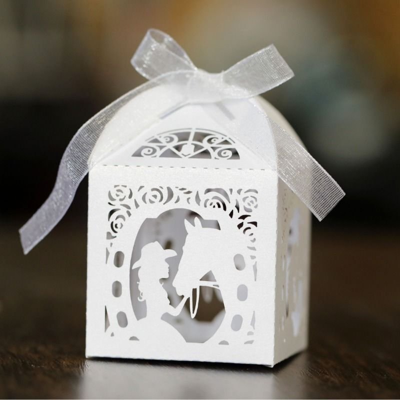 Simple Creative Wedding Hollow Girl And Horse Pattern Chocolate Candy Packaging Box