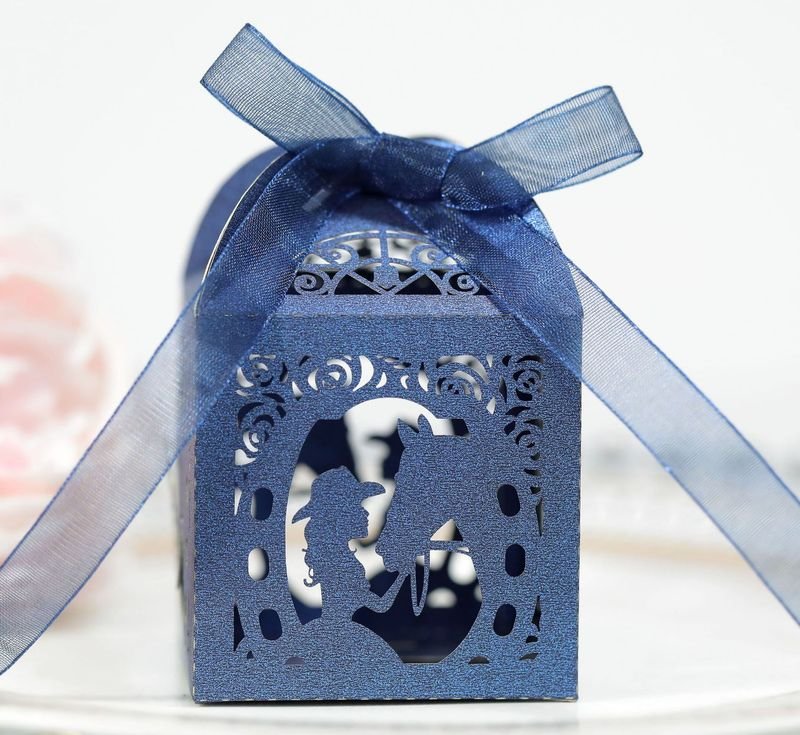 Simple Creative Wedding Hollow Girl And Horse Pattern Chocolate Candy Packaging Box