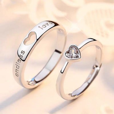 Simple Fashion Hollow Heart Couple Ring