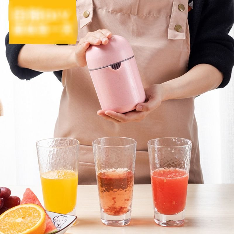 Portable Manual Juicer Cup