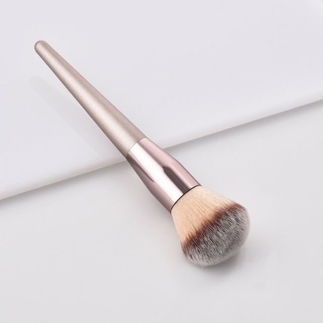 Champagne Wooden Handle Beauty Tools Makeup Brush